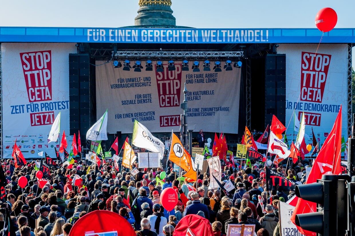 Demonstration Stop TTIP CETA jetzt.